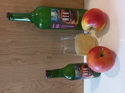Apfelsaft naturtrüb, 100% steirisch, 1 l Flasche