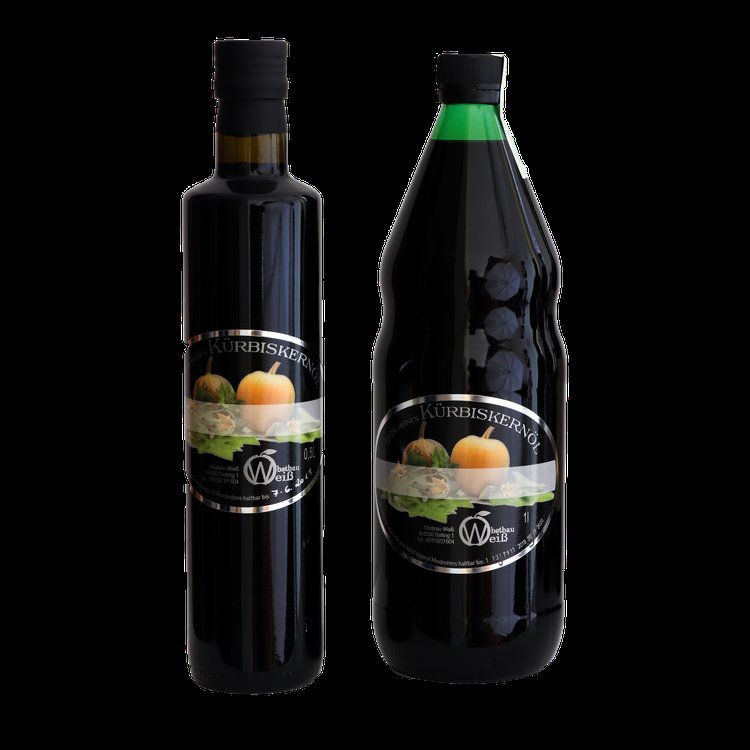 Steirisches Kürbiskernöl (100 % rein, Etikett "Obstbau Weiß, A-8330 Feldbach"), 0,5 l Flasche (laut Etikett auch 1 l erhältlich)